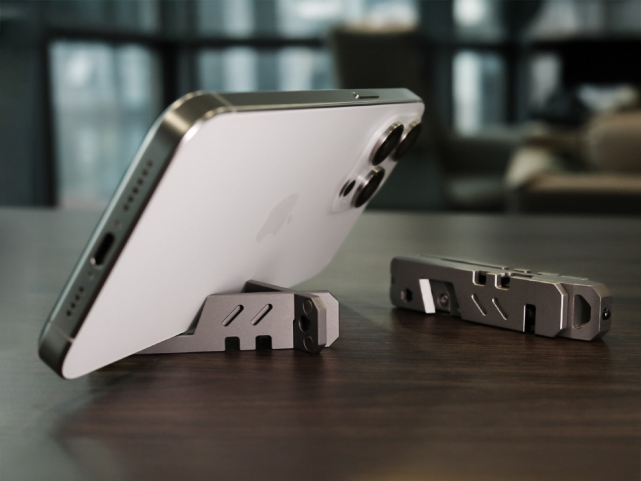 titanium alloy，multi-function，Compact design，practicability，