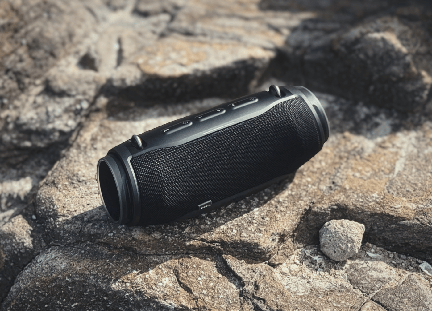 speaker，Digital，electronic product，loudspeaker box，