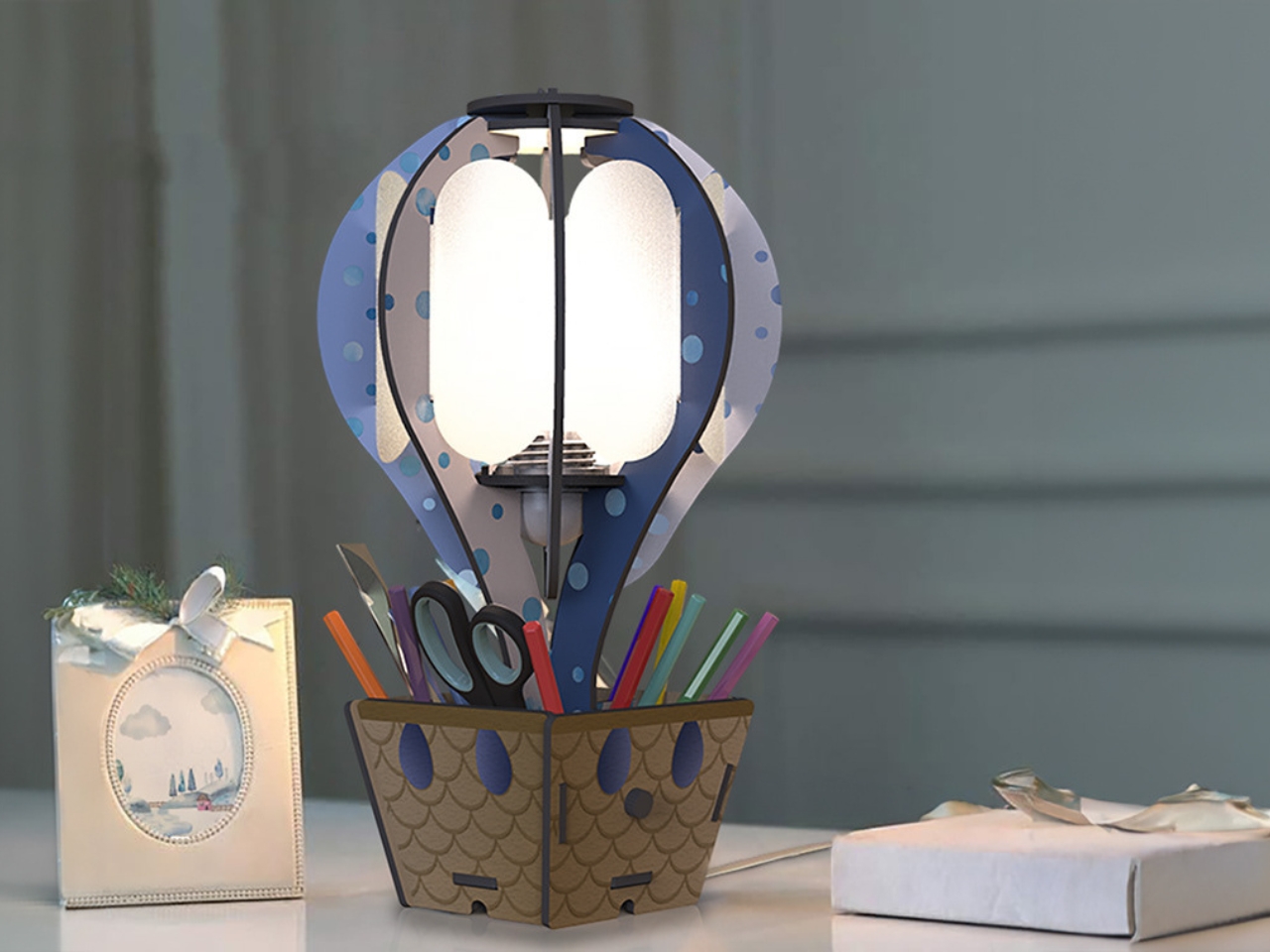 Desk lamp，conceptual design，pen container，Housewear & Furnishings，