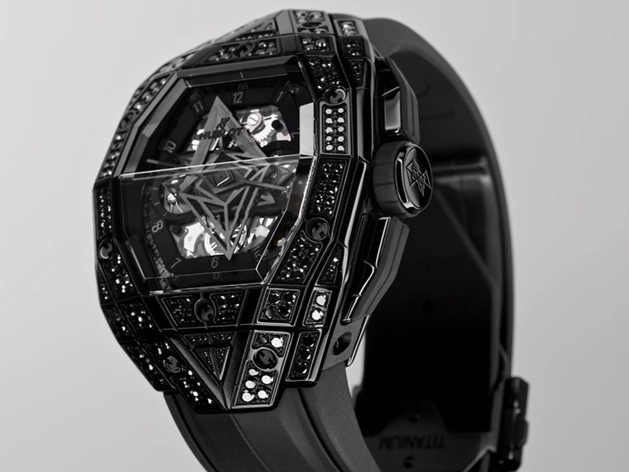 Wristwatch，Wrist watch，Fashion products，hublot ，