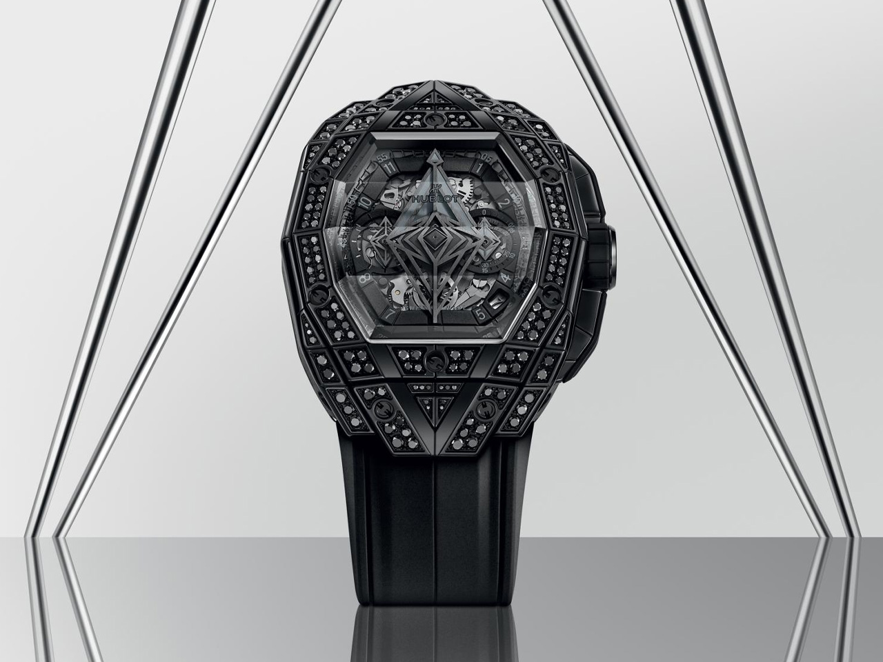 Wristwatch，Wrist watch，Fashion products，hublot ，