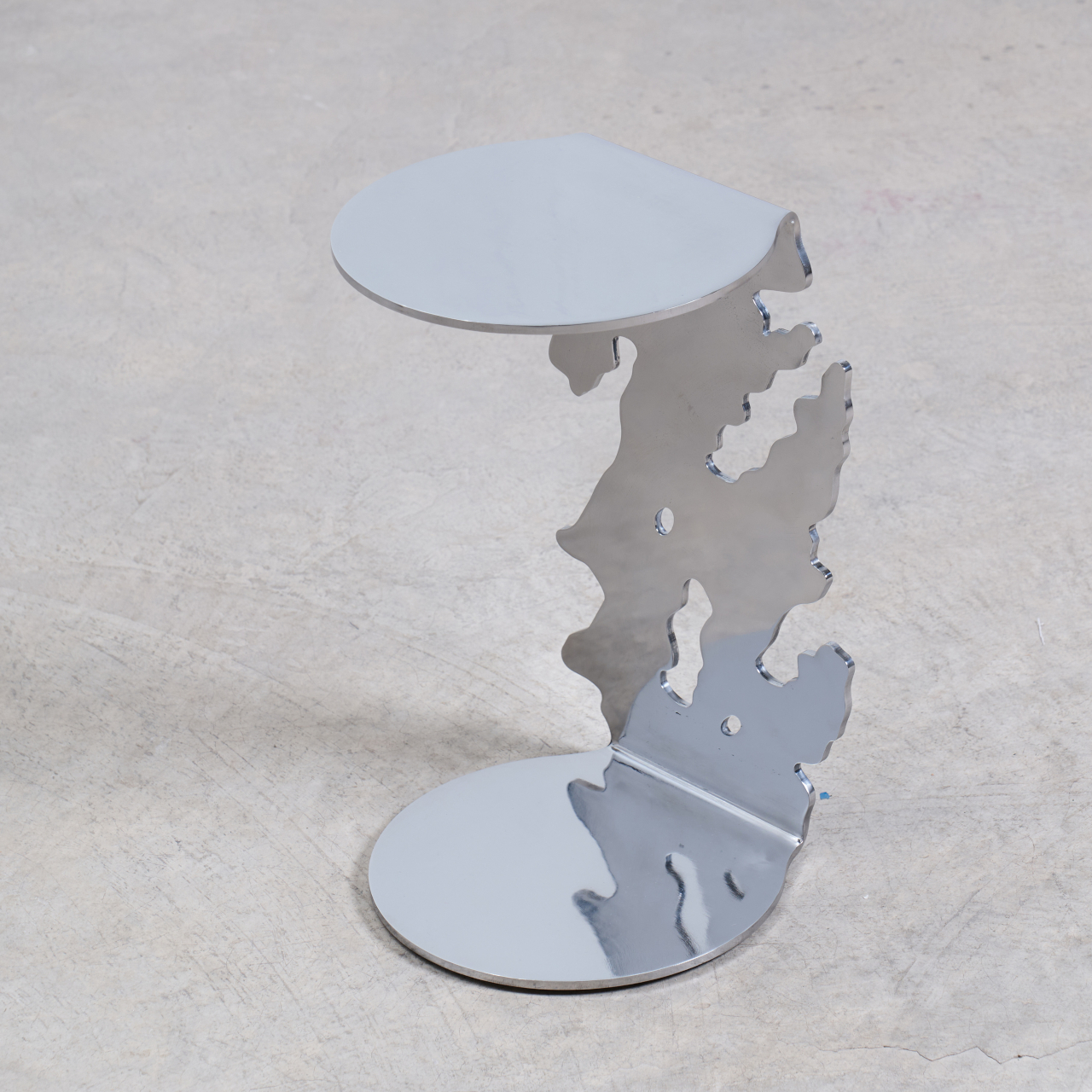 Flow Side Table，Asymmetric design，stainless steel，Home Furnishing decoration，