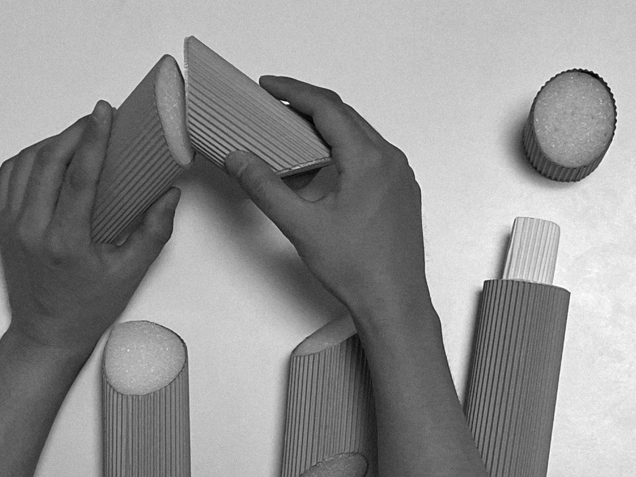 Vacuum cleaner，Household Electric Appliances，vase，lamps and lanterns，