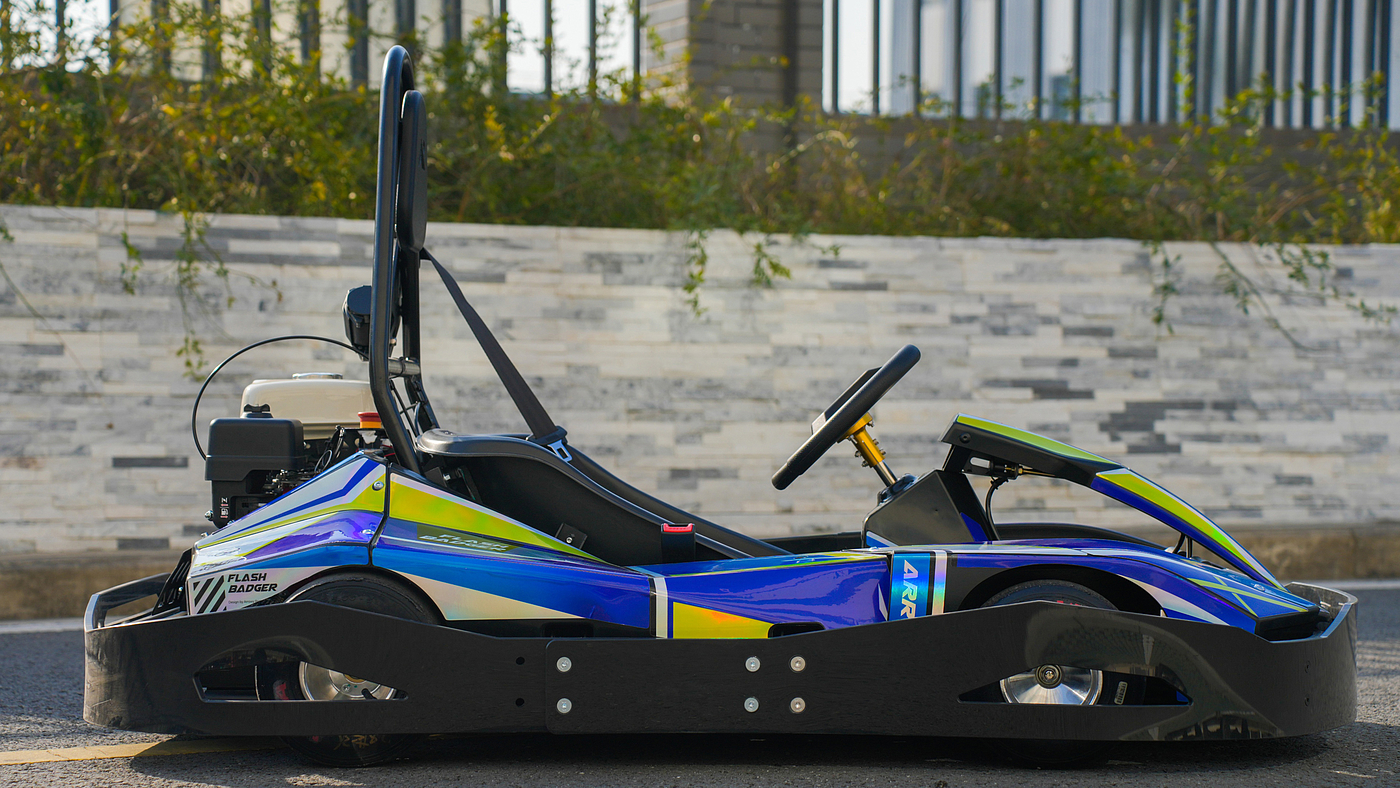 go-kart，vehicle，automobile，Amusement equipment，