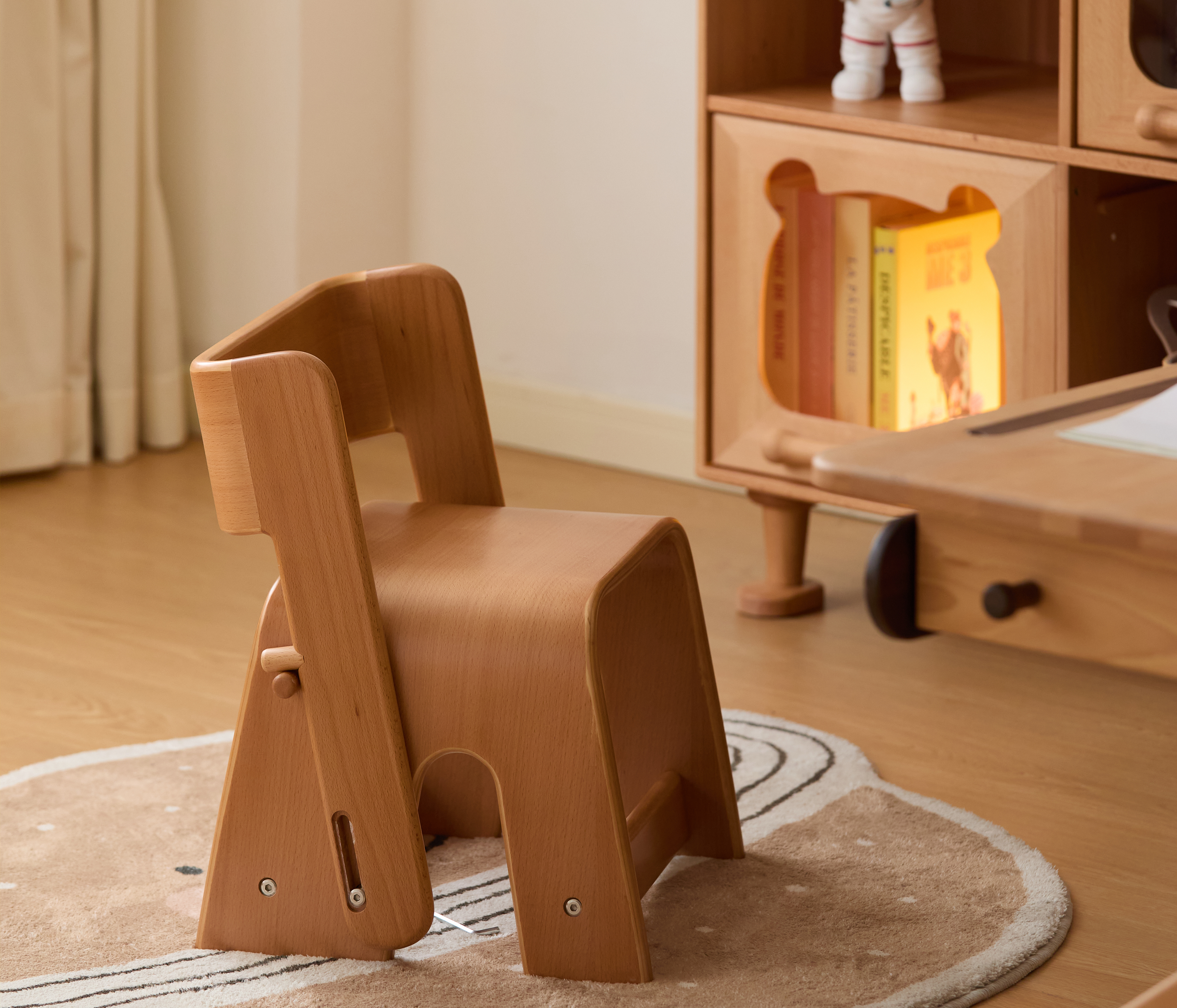 Children's furniture，Step stool，Small stool，Small chair，interest，