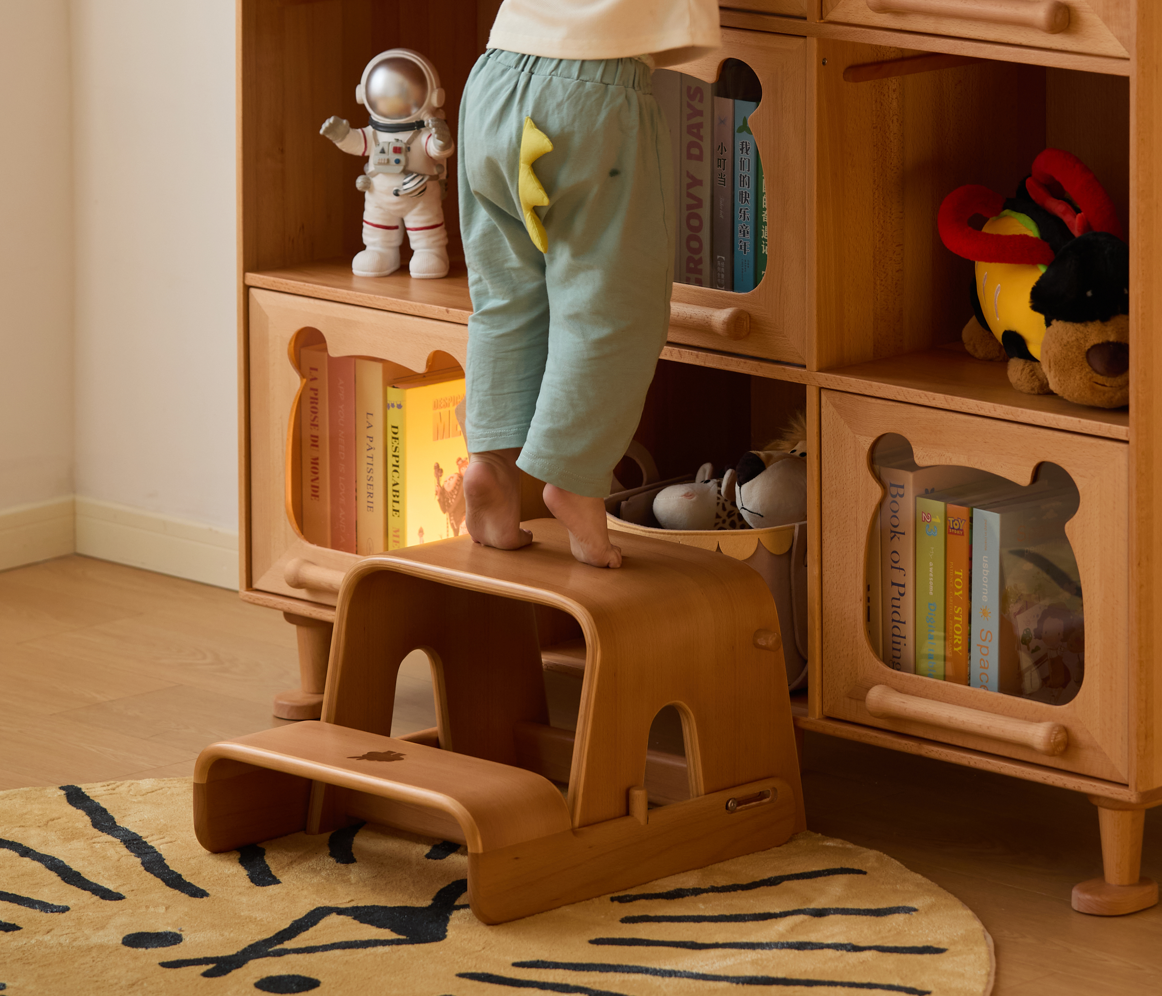 Children's furniture，Step stool，Small stool，Small chair，interest，