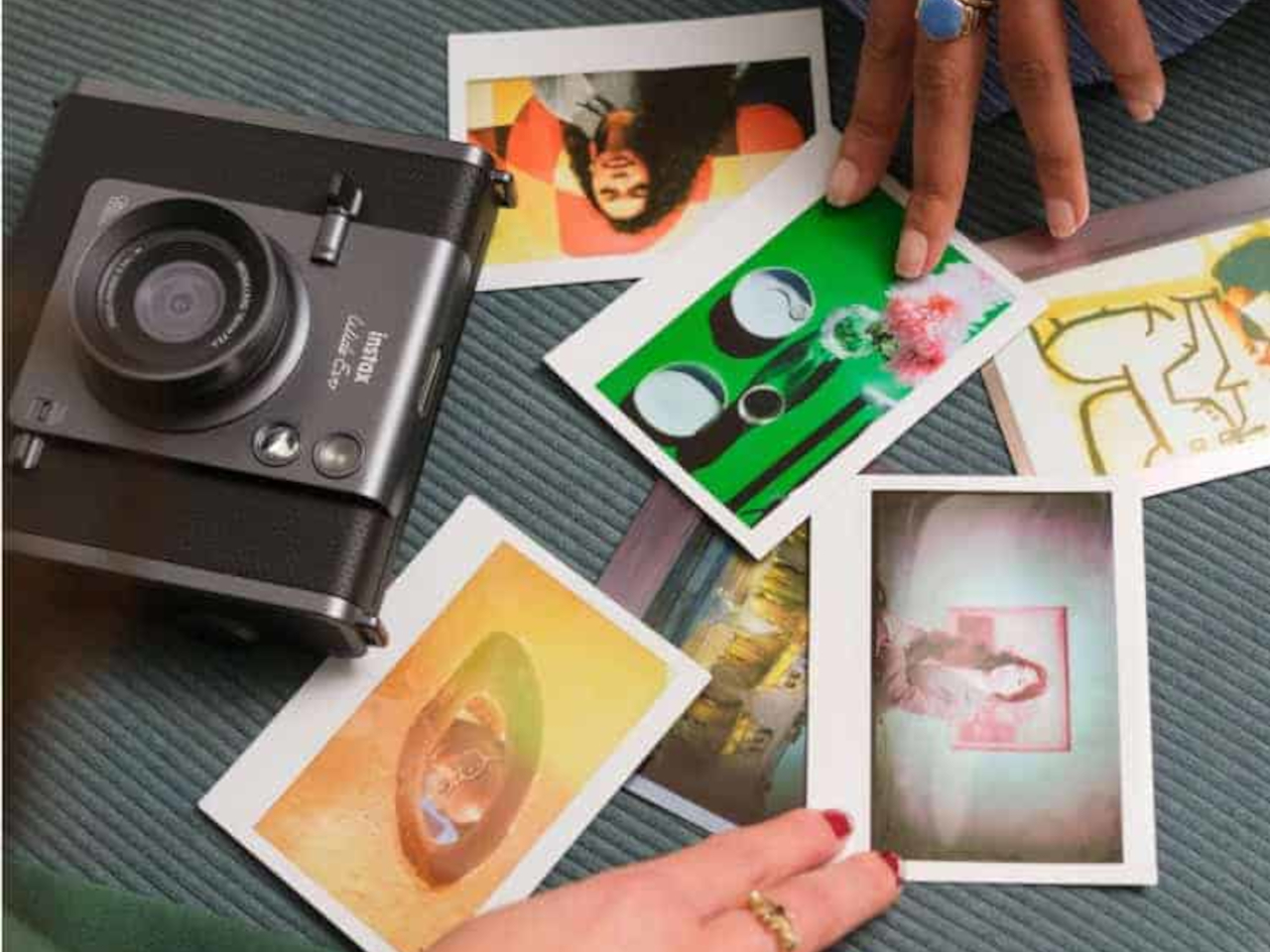 Instax WIDE Evo，camera，Digital，Polaroid，