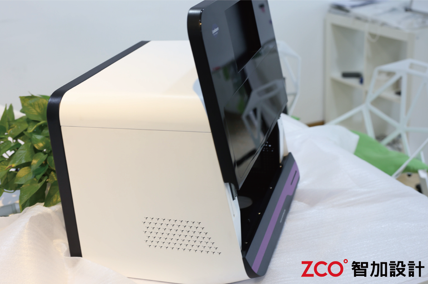 arc surface design，Soft texture，International Style，Fashion unique，