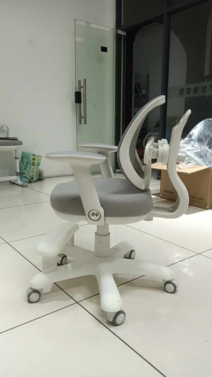 Study chair，Children's study chair，chair，stool，School supplies，Furniture supplies，chair，furniture，