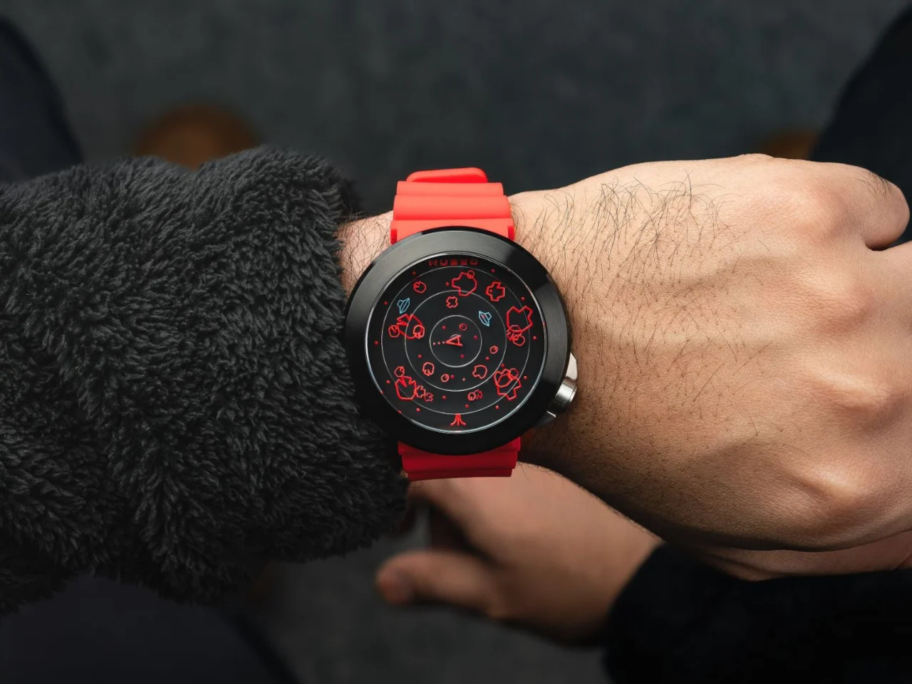 Wrist watch，Wristwatch，Atari，Fashion products，