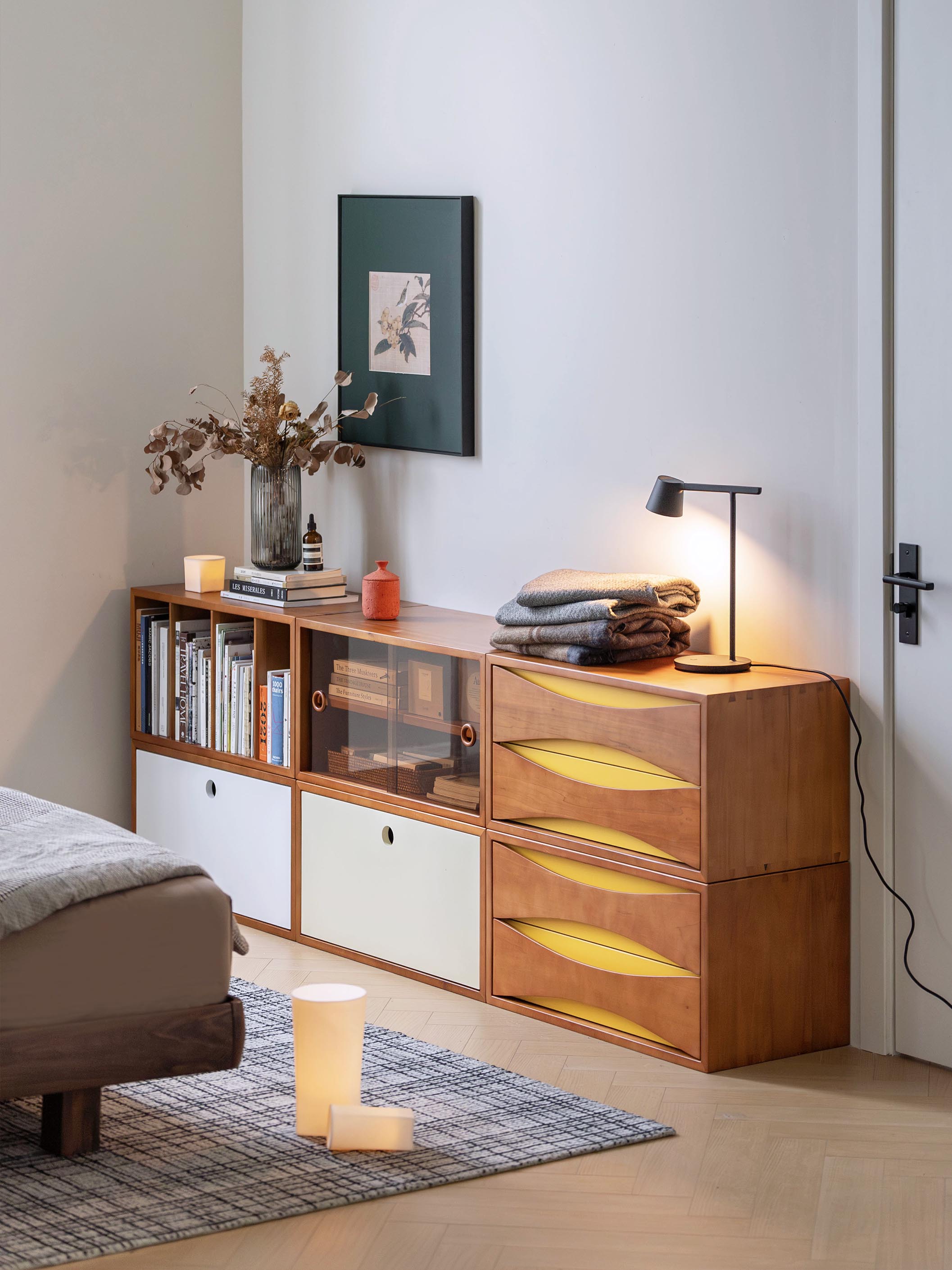 Original design，Side cabinet，Solid wood furniture，Residential Furniture，medieval furniture，furniture design ，