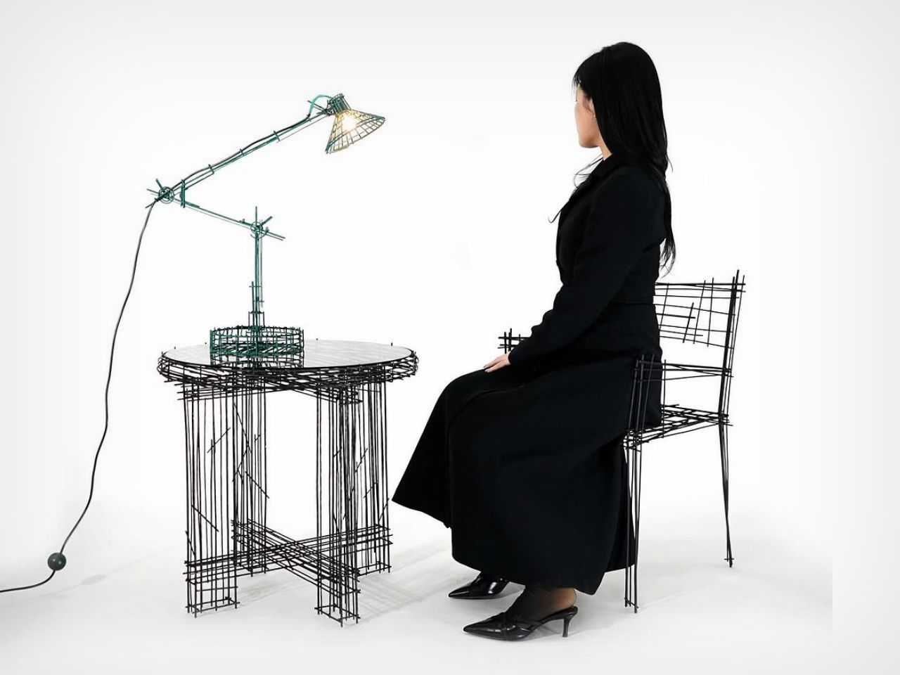 chair，steel wire，sketch，three-dimensional，