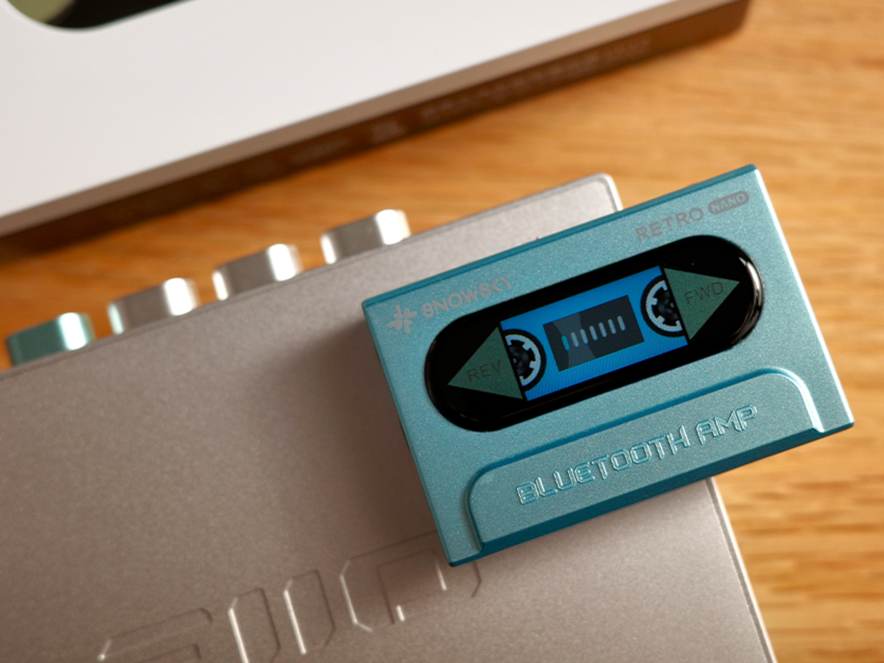 Fiio，Retro Tape，Bluetooth DAC，Headphone Amplifier，