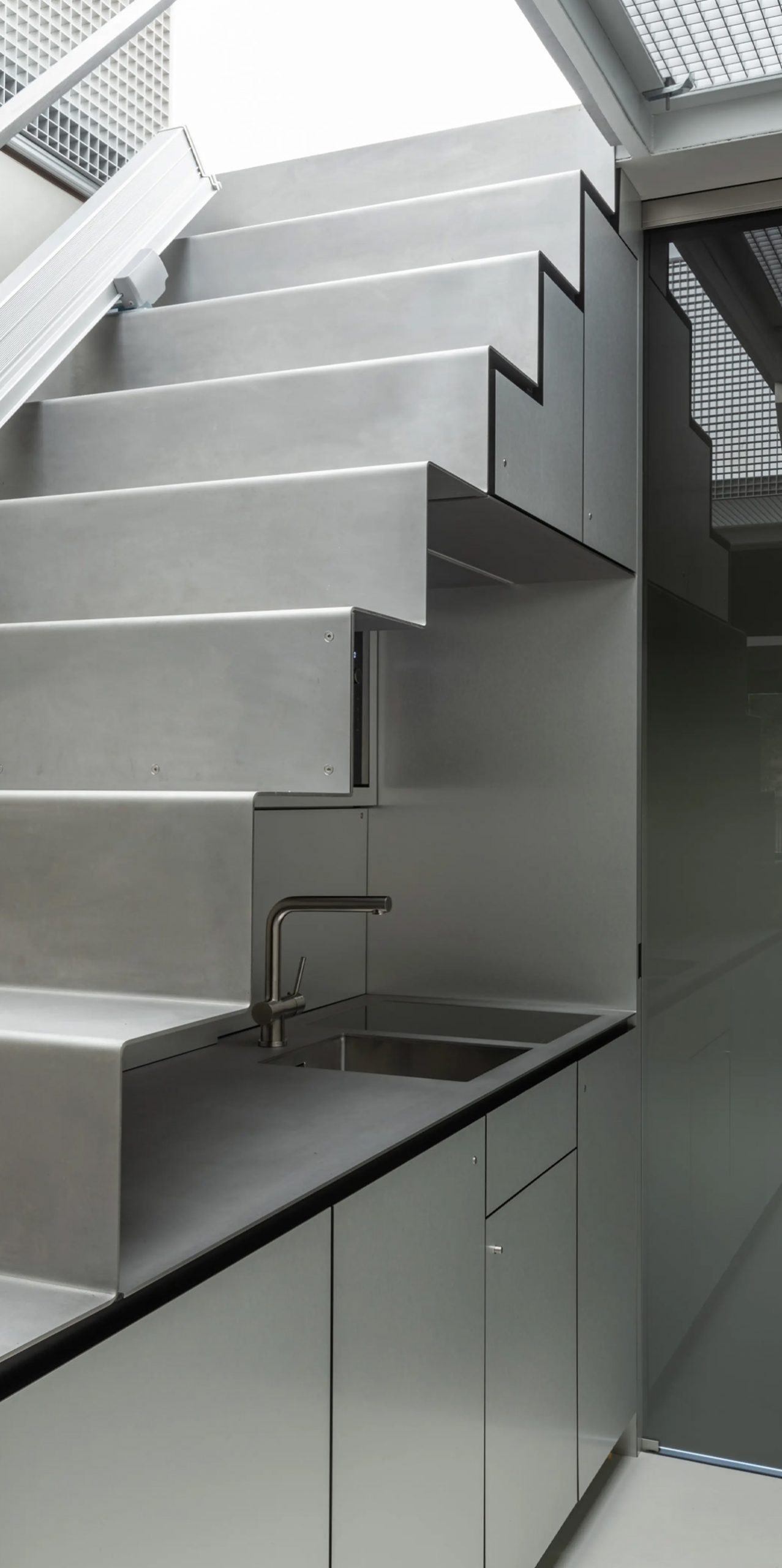 Mini House，Stainless steel biaxial，Luxembourg，Outdoor Residence，