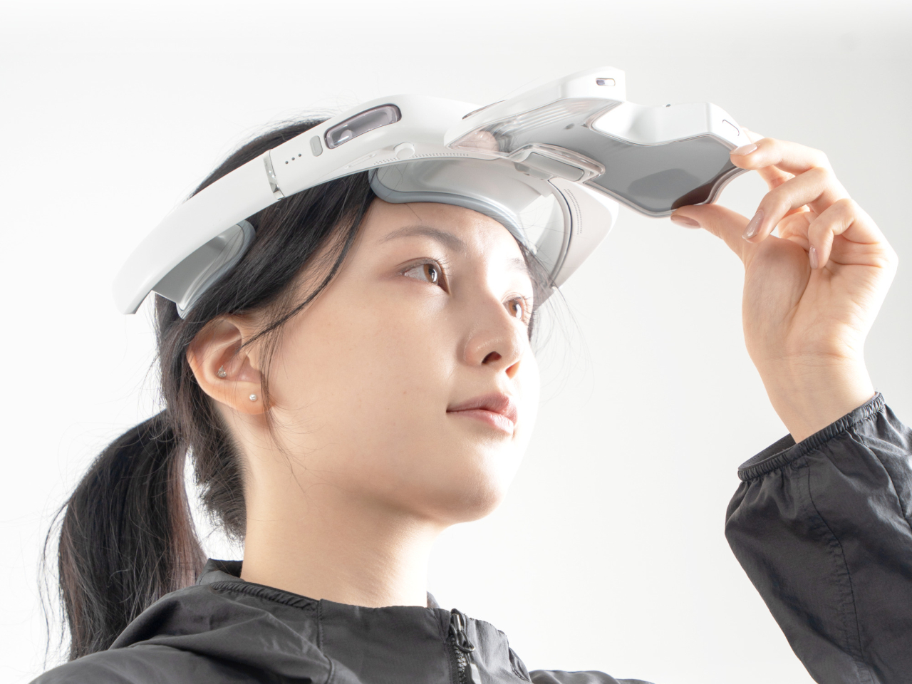 Mixed reality，Headband Design，reversible，User experience，virtual reality，