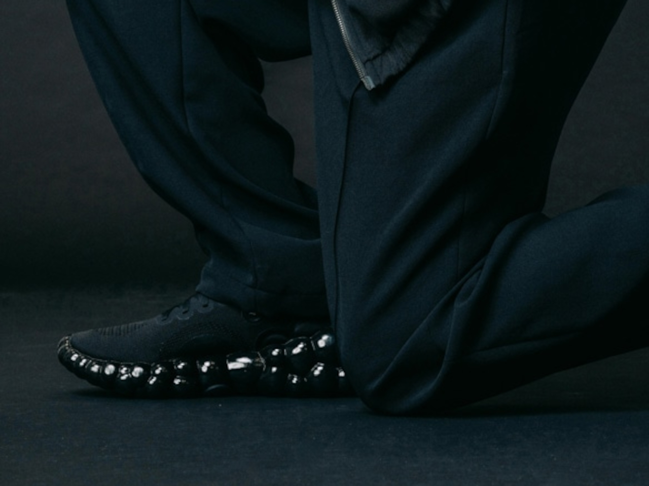 Mizuno，spherical structure，Osaka World Expo，Elastic design，sneakers，