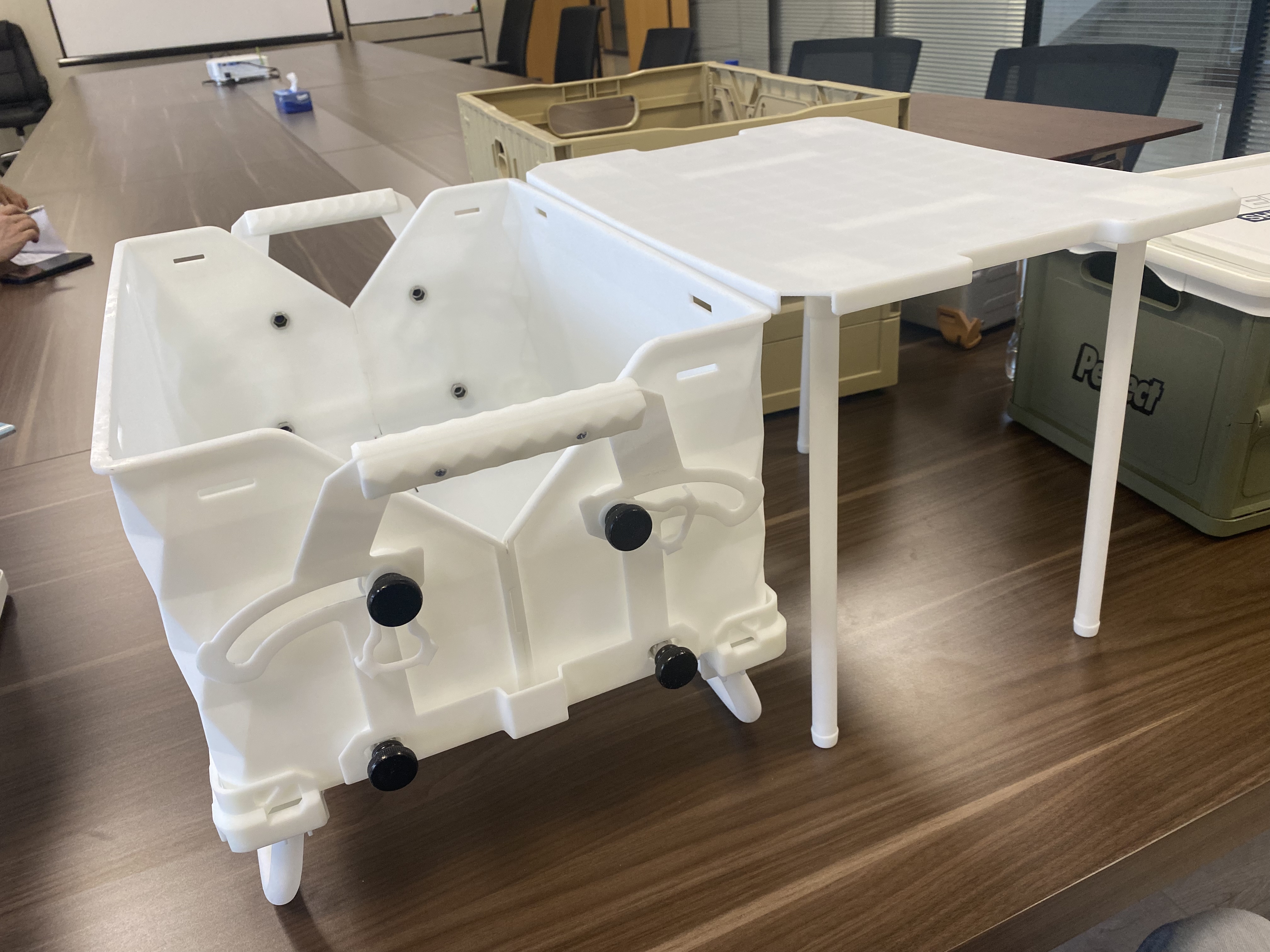 Draw bar box，Storage box，Outdoor camping，multi-function，trunk，igt，product design，