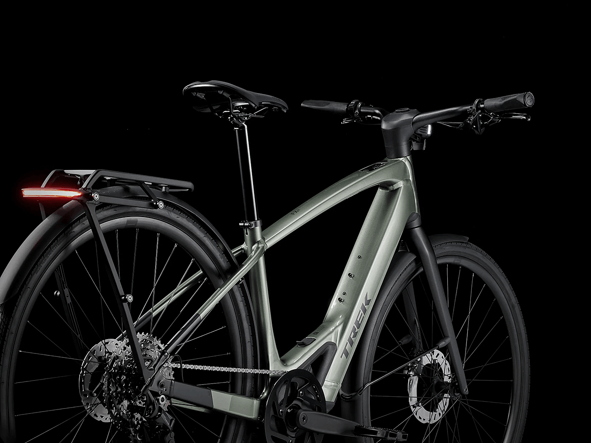 trek，Bicycle，vehicle，Outdoor equipment，