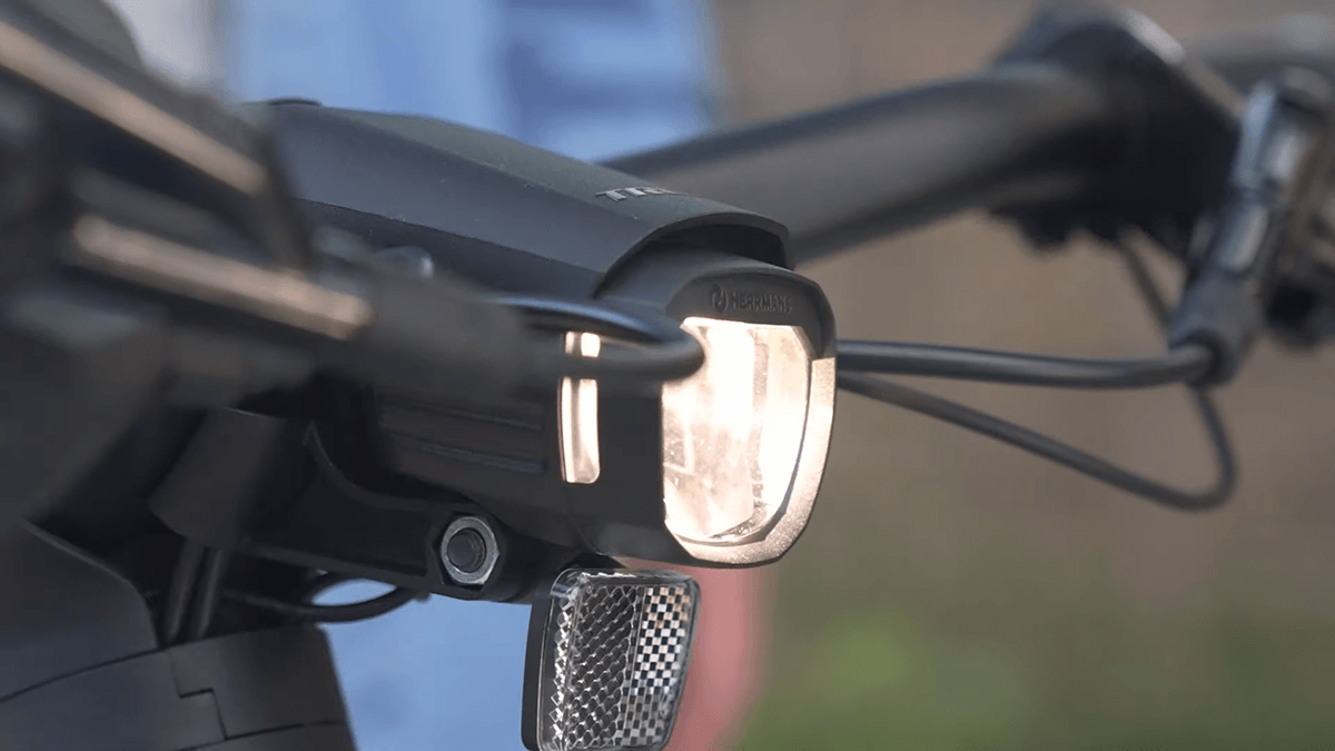 trek，Bicycle，vehicle，Outdoor equipment，