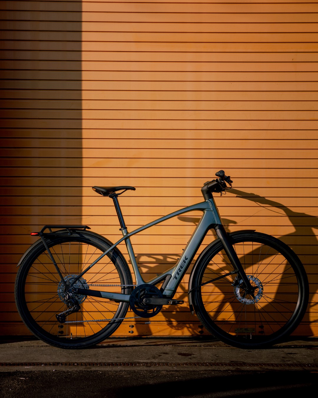 trek，Bicycle，vehicle，Outdoor equipment，