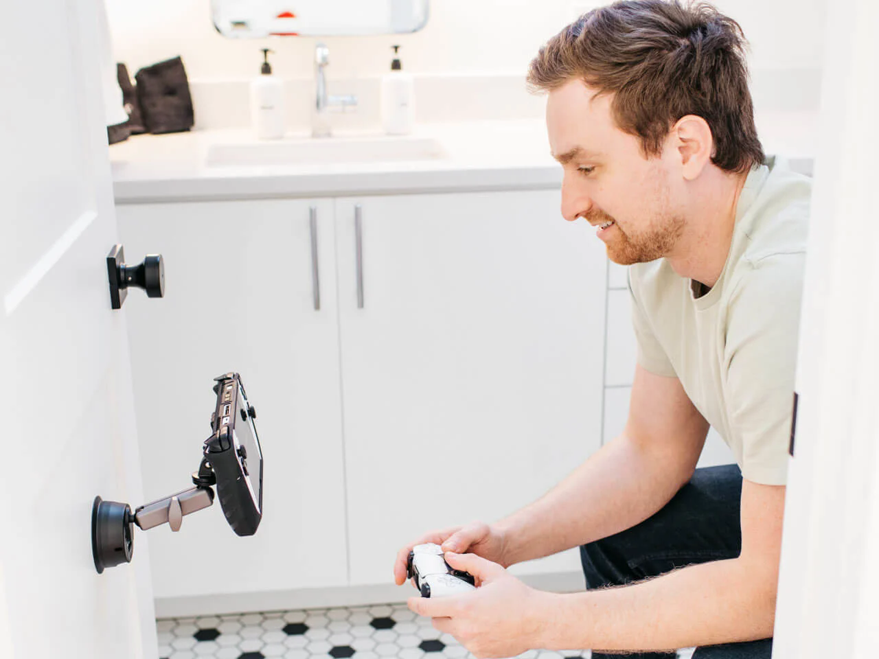 Steam Deck Go Pro，Bracket，Digital，electronic product，