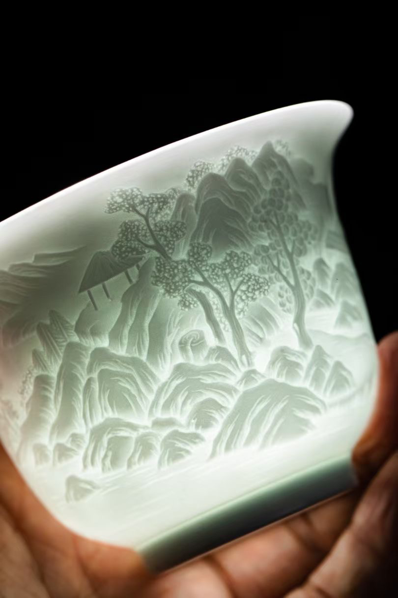 Jingdezhen Fine Ceramics，