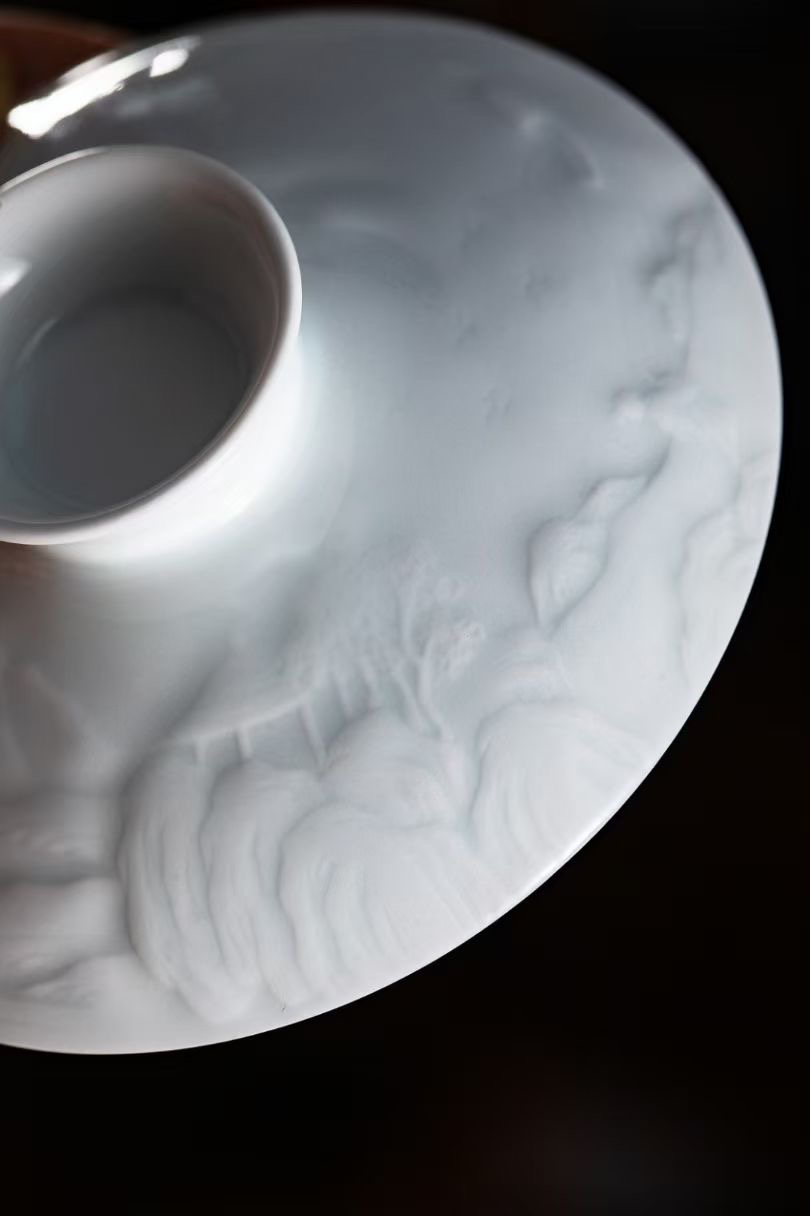 Jingdezhen Fine Ceramics，