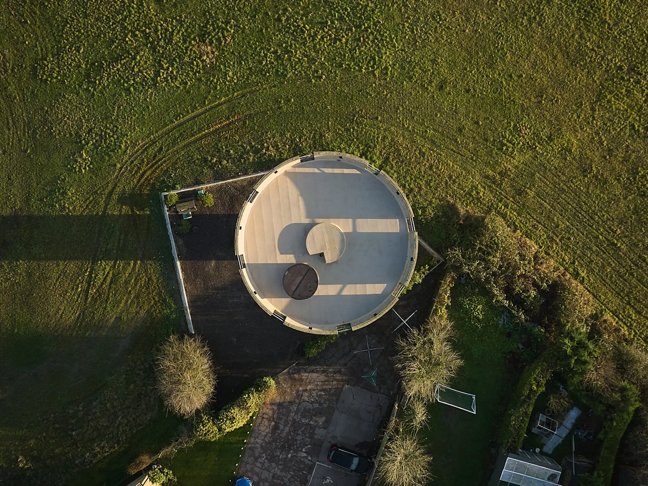 Architecture，Vacation house，house，water tower，