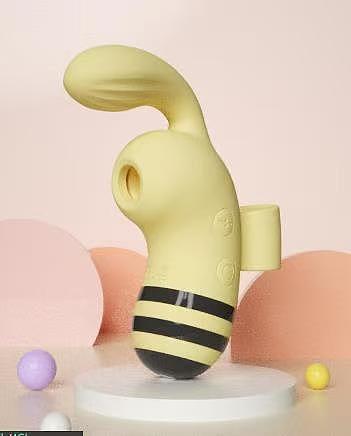 Hard-working honey bee，