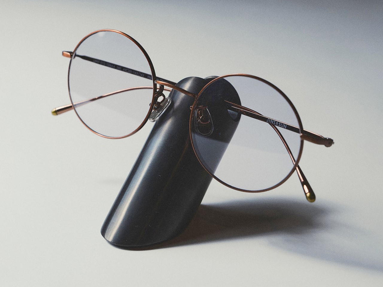 metal spectacle frame，Industrial Aesthetics，CRAIGHILL，Desktop storage，