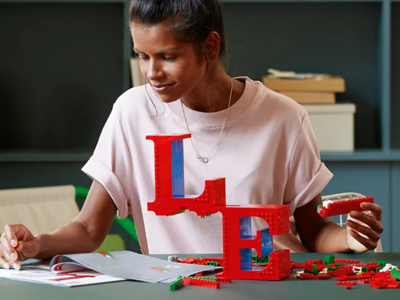 lego，Valentine's Day，Assembled suit，Home Furnishing decoration，Toys，