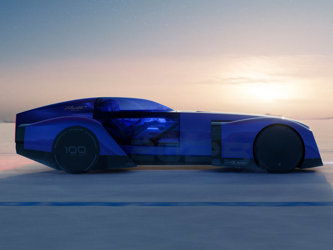 Renault，Batmobile，Concept electric car，aluminum carbon fiber，steel alloy，