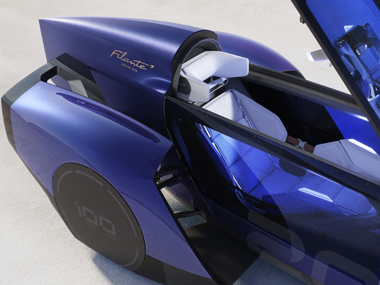 Renault，Batmobile，Concept electric car，aluminum carbon fiber，steel alloy，