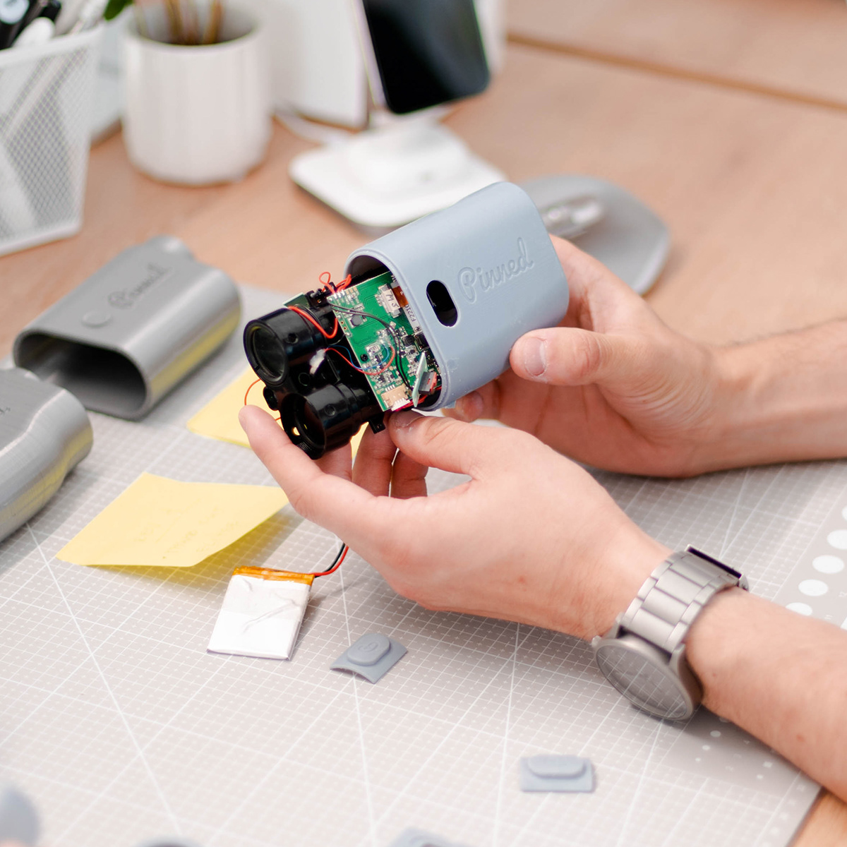 Prism，Golf rangefinder，Digital，electronic product，