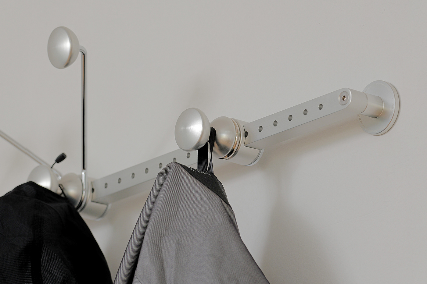 Dot Hanger，staff，Track system，Clothes hanger，multi-function，