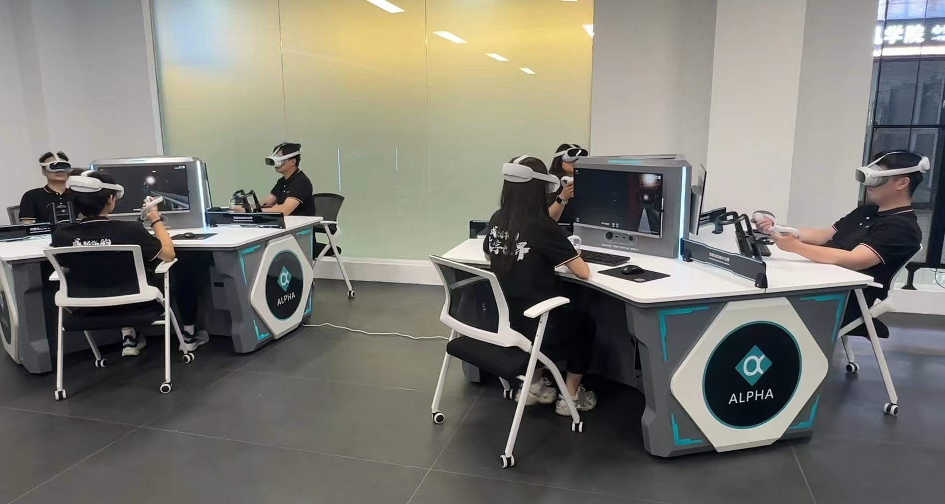 workbench，Multi-Media，Multimedia Workbench，Office work，Conference table，Smart Workbench，