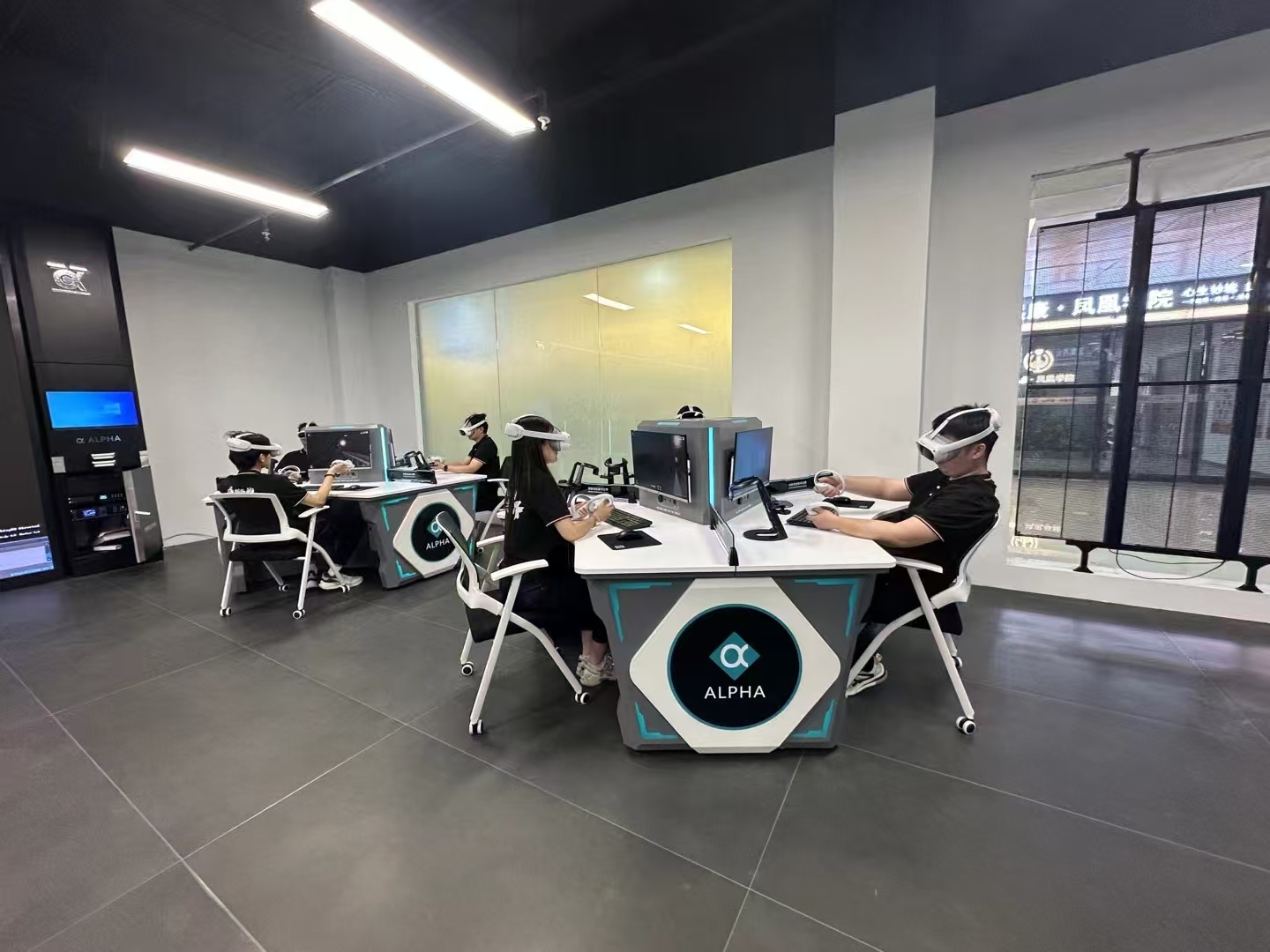 workbench，Multi-Media，Multimedia Workbench，Office work，Conference table，Smart Workbench，