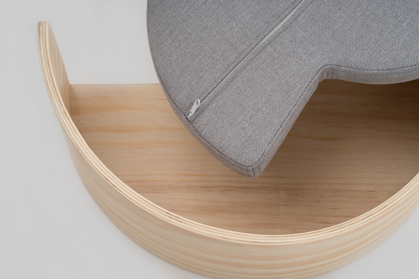 Kitty，cat，Pet Supplies & Pet，Pet surroundings，ball，small bell，Cat fighting ball，Cake，Cage drawer，Cylindrical modeling，Bamboo，steamer，