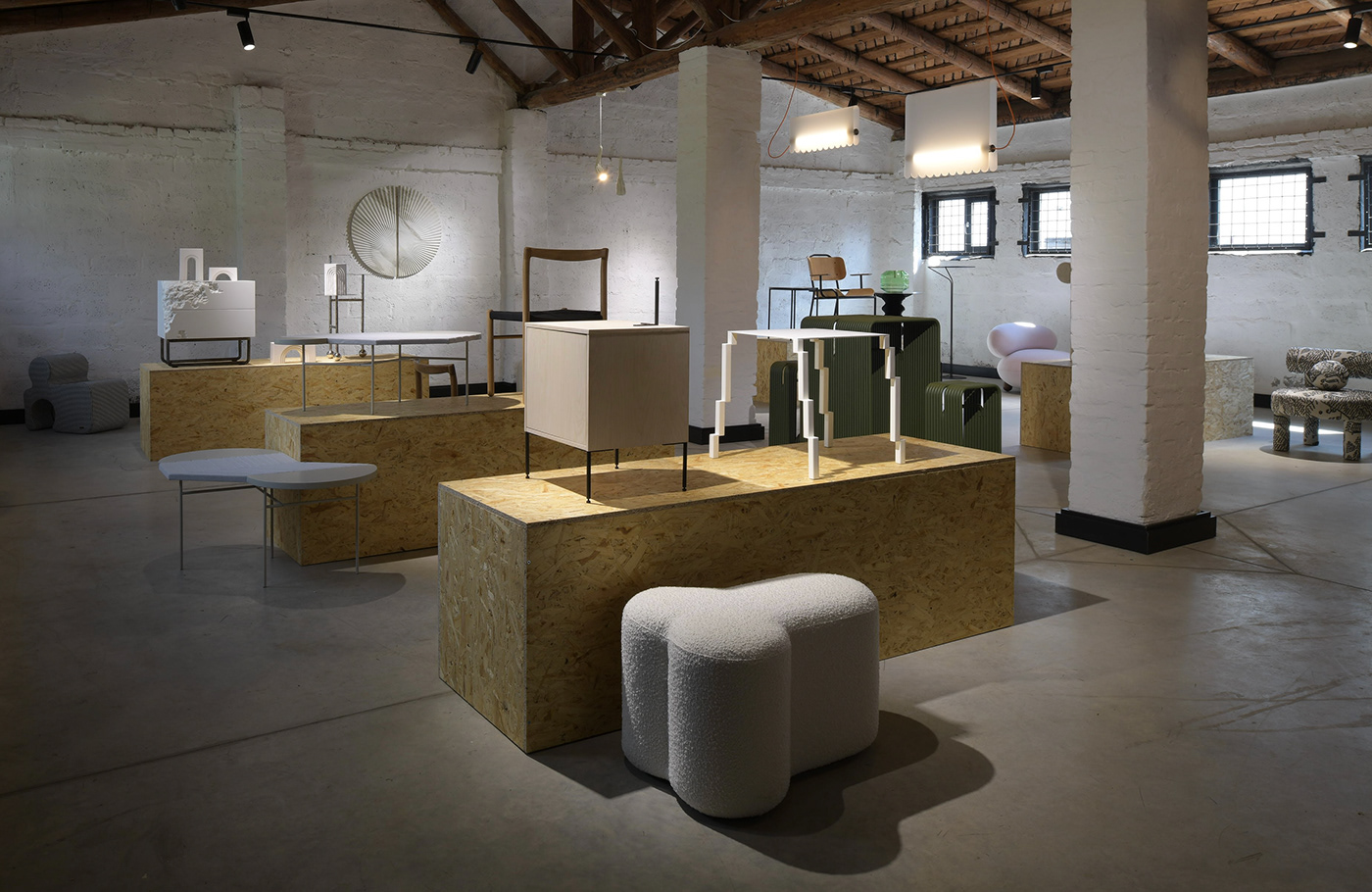 chair，Emotional design，Creative design，Wrong reaction，