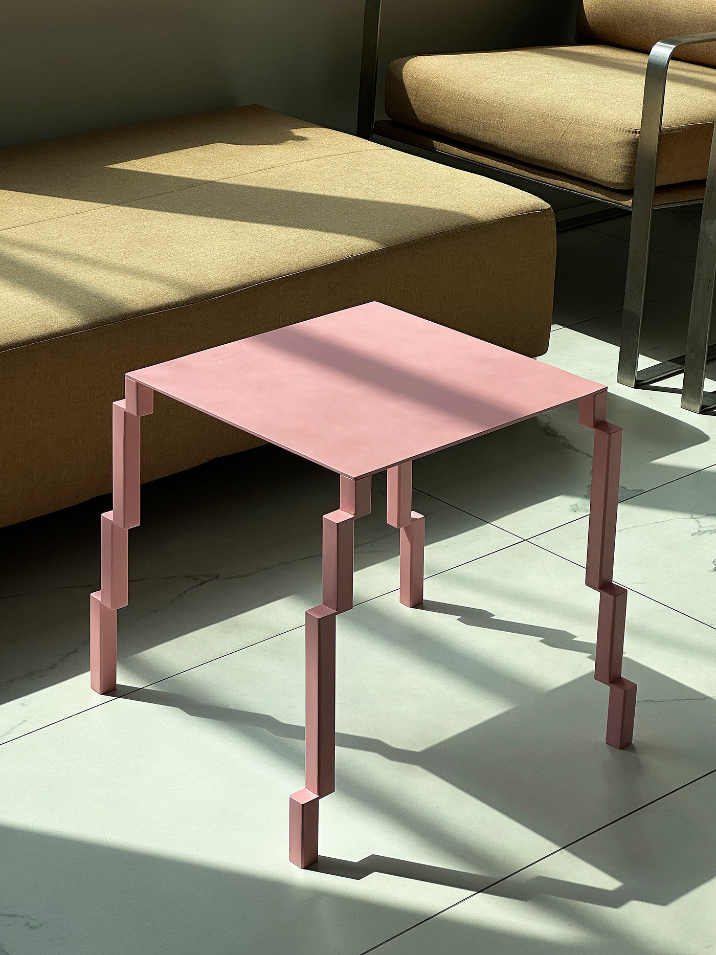 chair，Emotional design，Creative design，Wrong reaction，