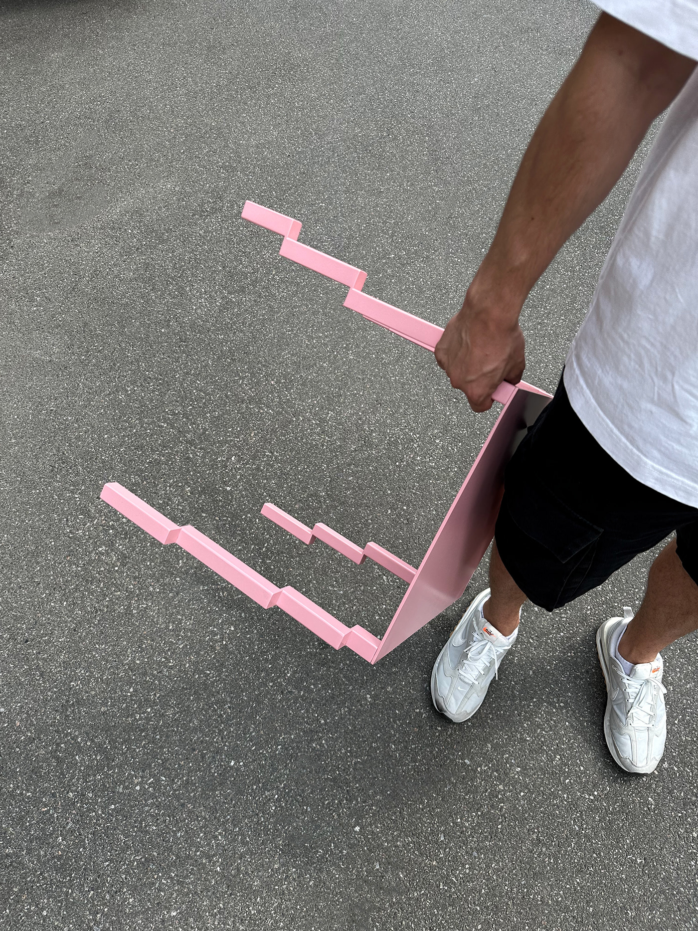 chair，Emotional design，Creative design，Wrong reaction，