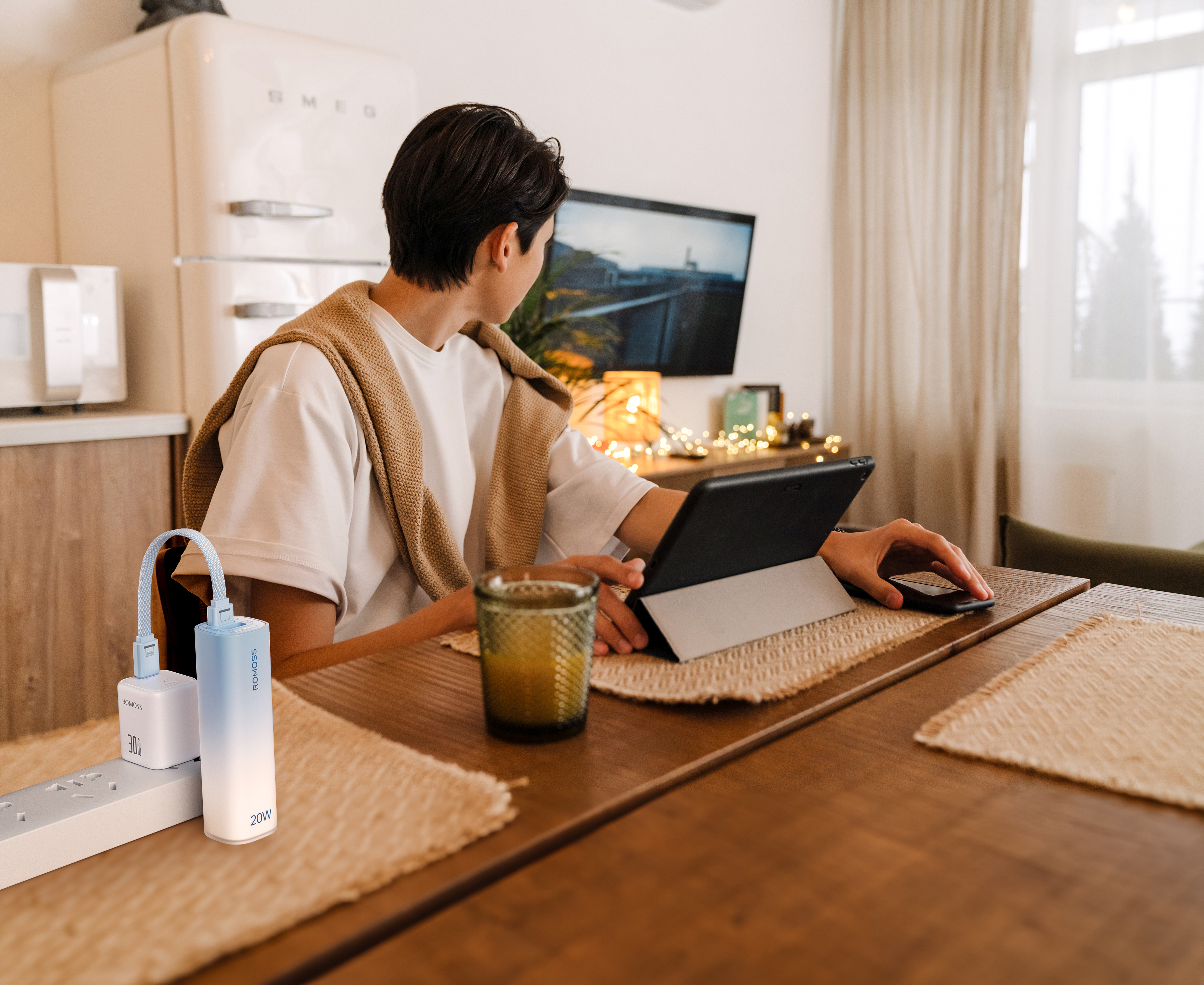 Digital intelligence，Consumer electronics，Design planning，portable source，Since the line mobile power，portable battery，Digital 3C，3c，