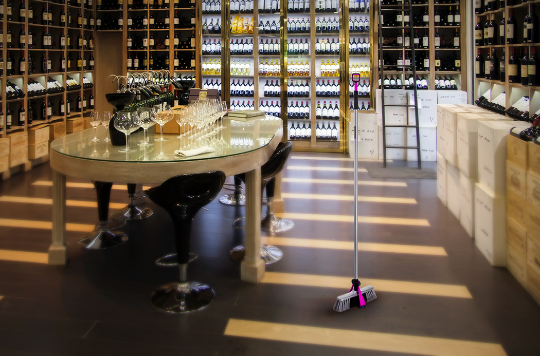 Can stand，Broom，