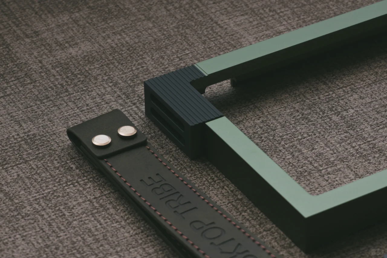 customized keyboard，product design，Keyboard design，keyboard，Original design，Minimalism，Sculptural sense，Desktop products，