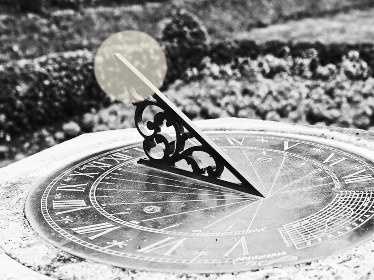 sundial，Clock，light and shadow design，Time perception，