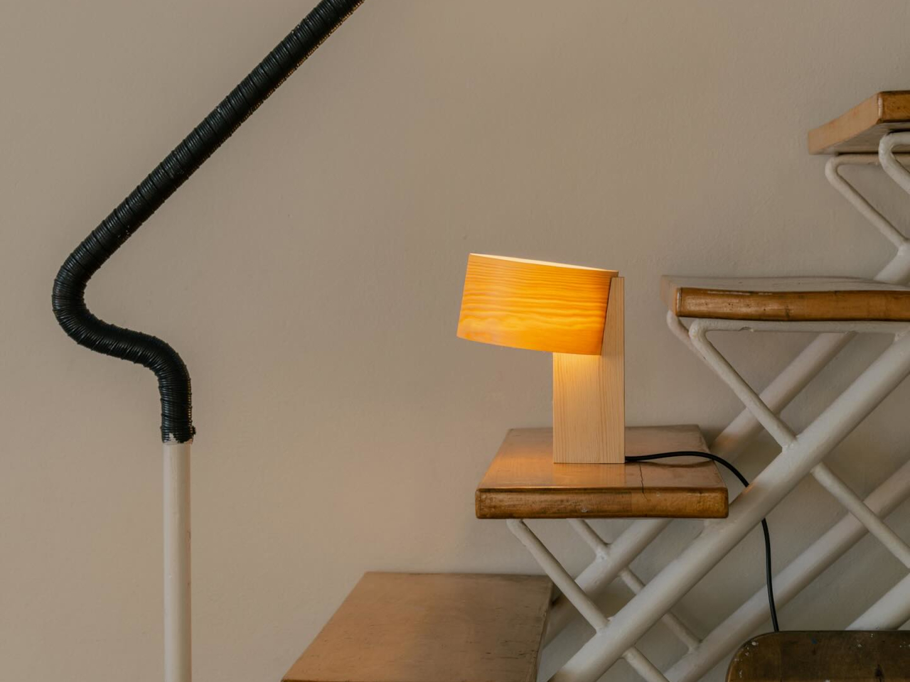 Desk lamp，furniture，lamps and lanterns，Lighting tools，