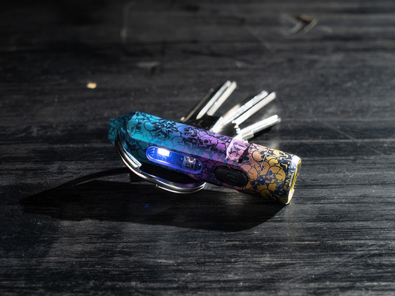 Hunt pro，Flashlight，multi-function，Outdoor equipment，