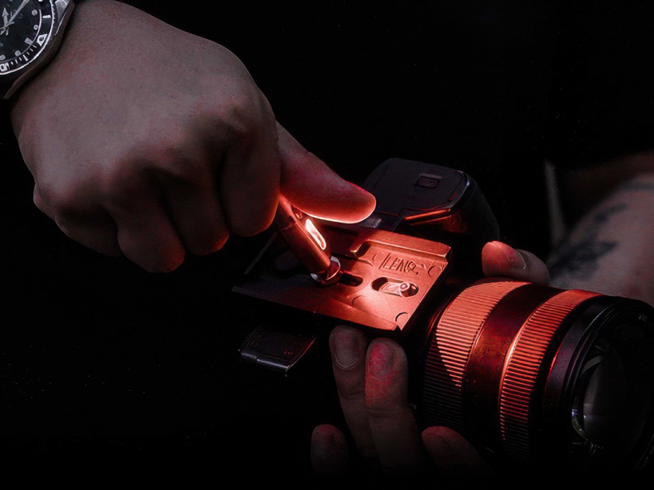 Hunt pro，Flashlight，multi-function，Outdoor equipment，