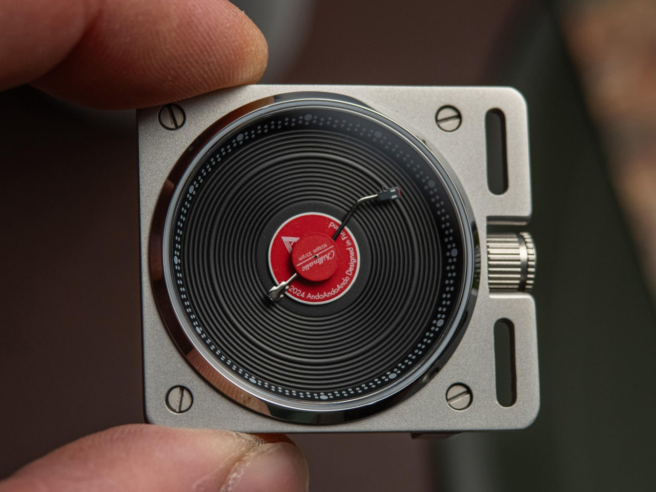 Vinyl record，mechanical watch，Panasonic Technics，Advanced automatic movement，Retro Design ，