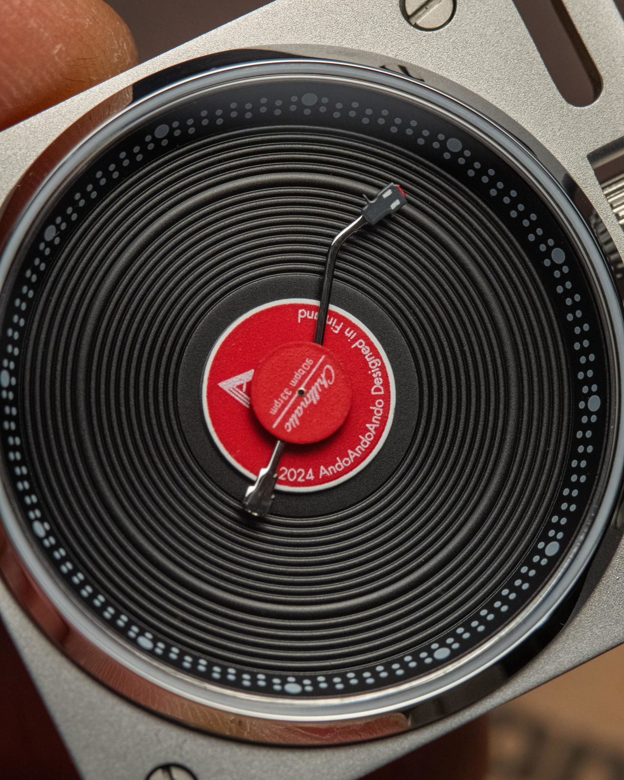 Vinyl record，mechanical watch，Panasonic Technics，Advanced automatic movement，Retro Design ，